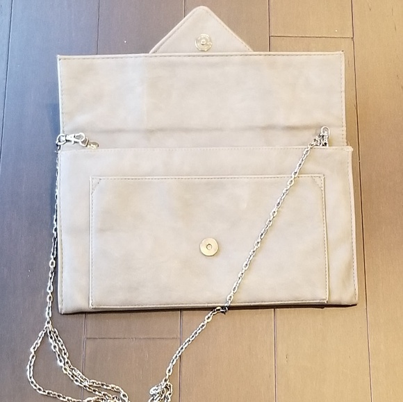 Moda Luxe Studded Clutch - Picture 4 of 6